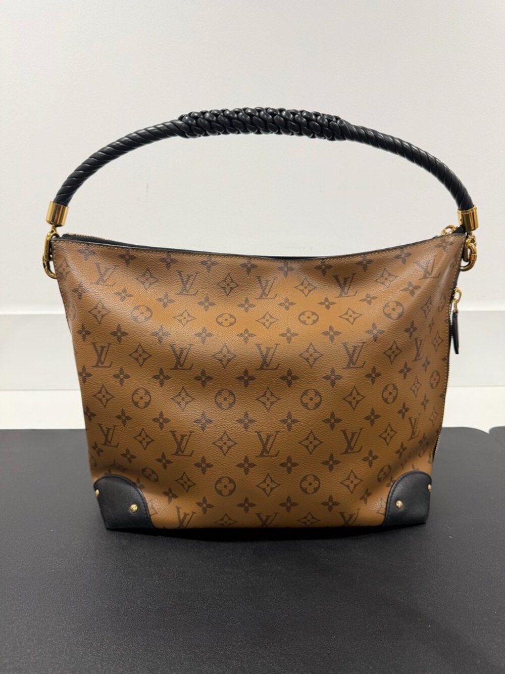 Louis Vuitton Monogram Reverse Triangle Softy (JB1499)